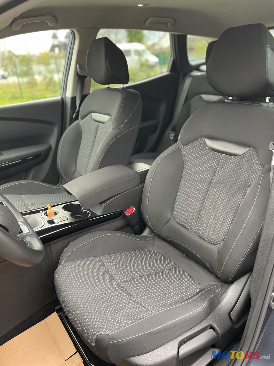 2020' Renault Kadjar photo #6