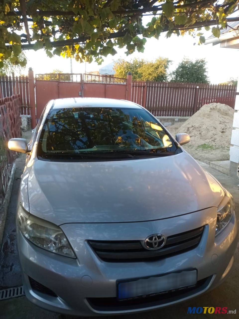 2010' Toyota Corolla photo #2