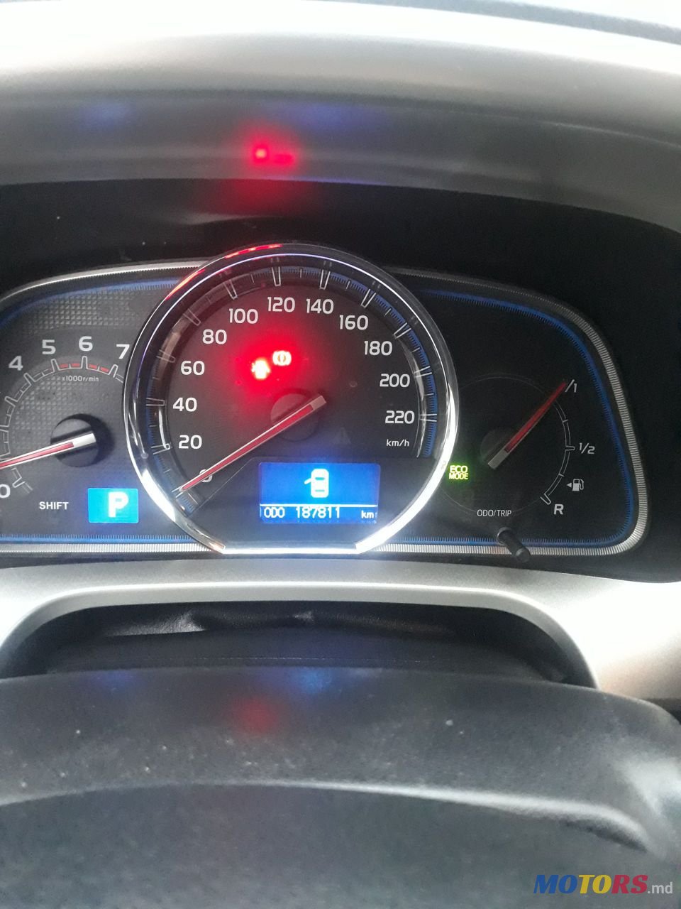 2015' Toyota RAV4 photo #6