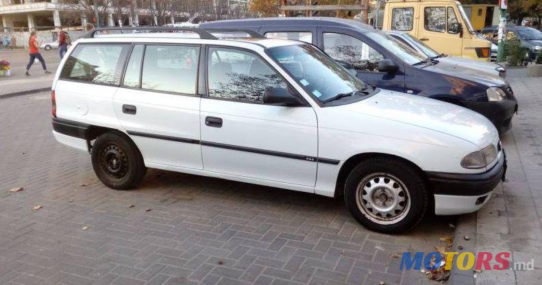 1997' Opel Astra photo #1