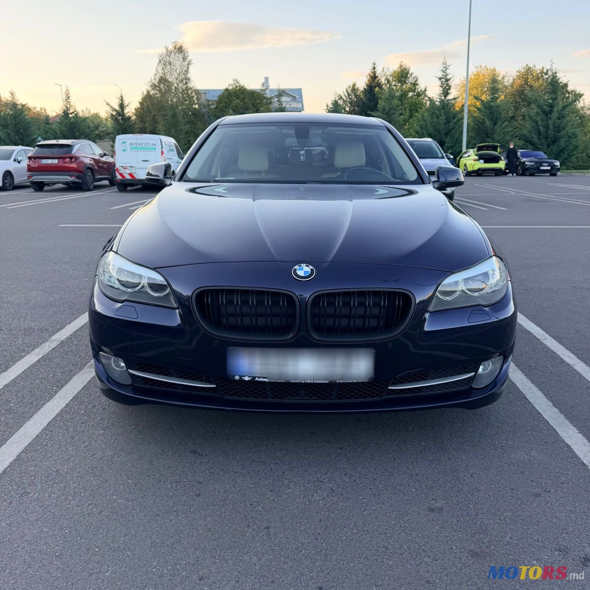 2013' BMW 5 Series photo #3