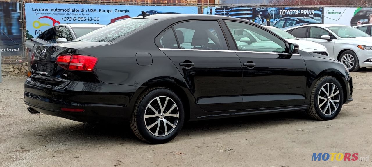 2016' Volkswagen Jetta photo #3