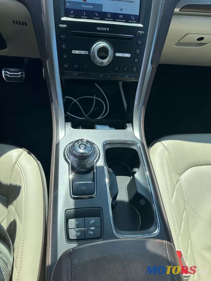 2017' Ford Fusion photo #5