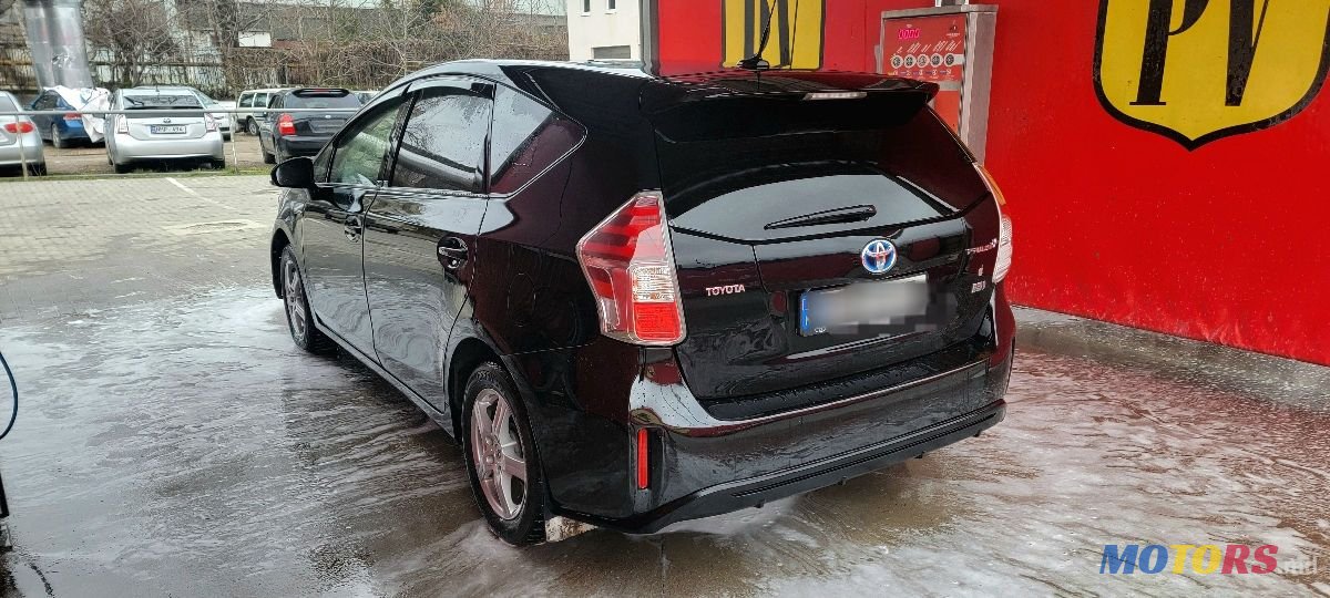 2016' Toyota Prius photo #3