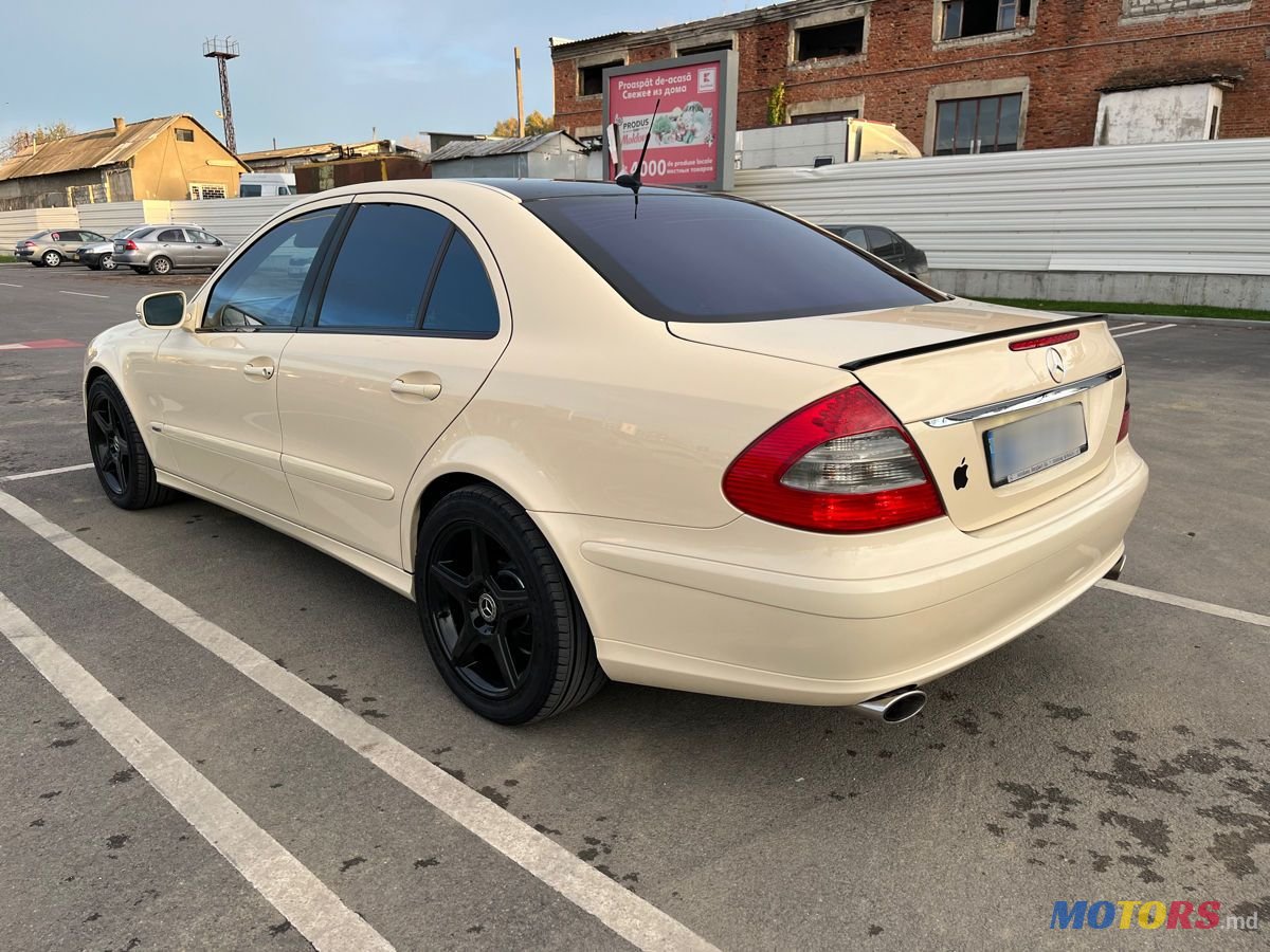 2008' Mercedes-Benz E Класс photo #6