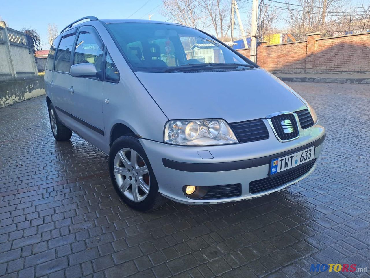 2002' Volkswagen Sharan photo #4