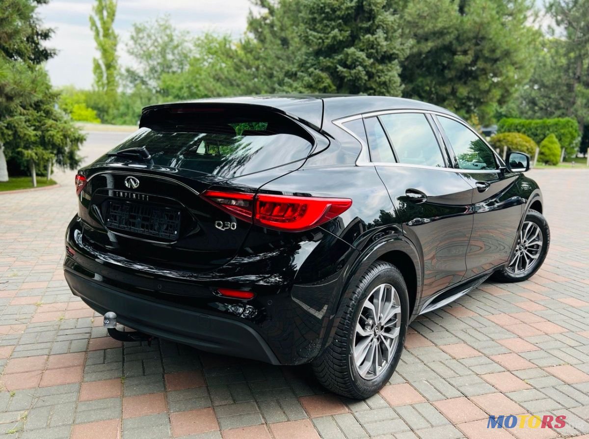 2018' Infiniti QX30 photo #4