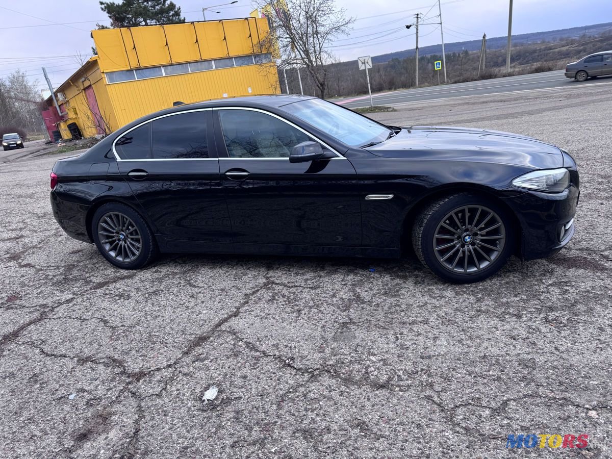 2014' BMW 5 Series photo #1