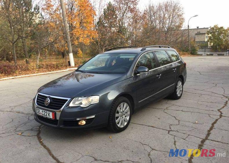 2010' Volkswagen Passat photo #1