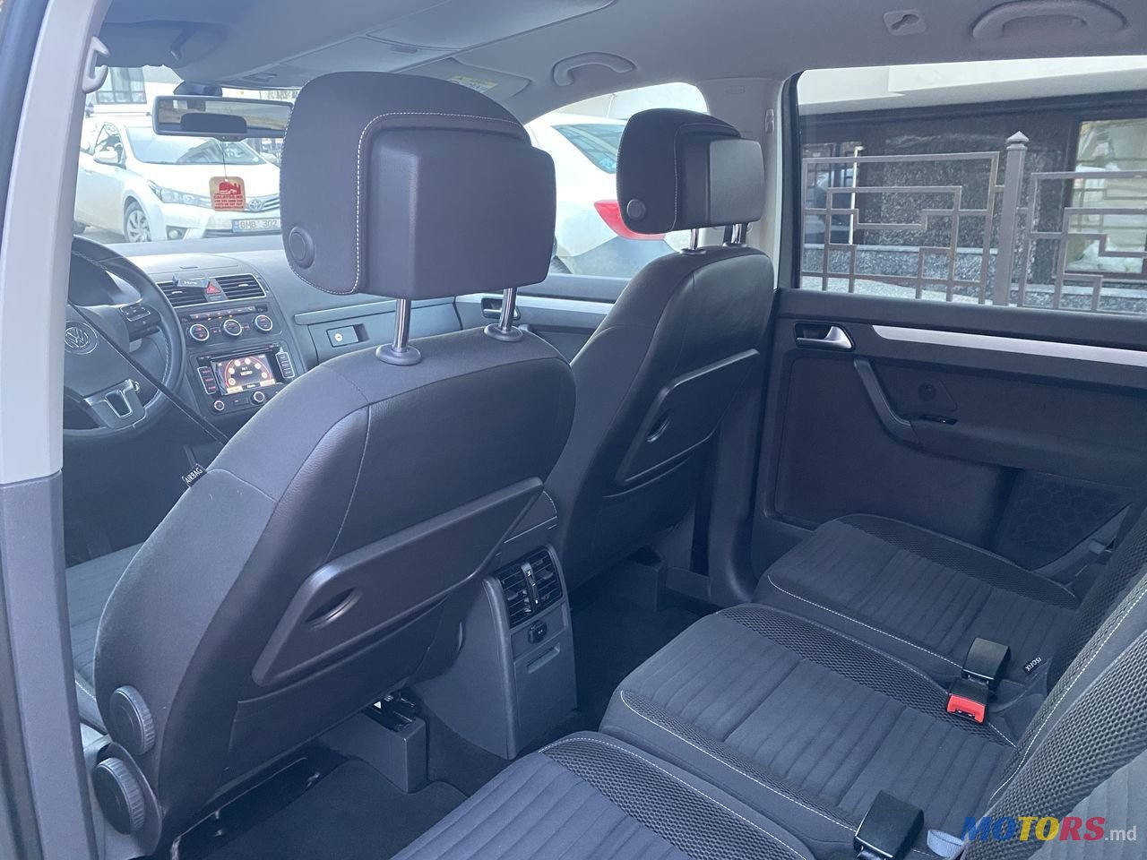 2015' Volkswagen Touran photo #6