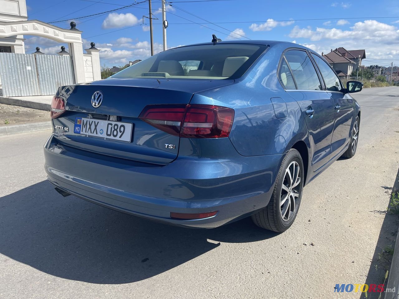 2016' Volkswagen Jetta photo #3