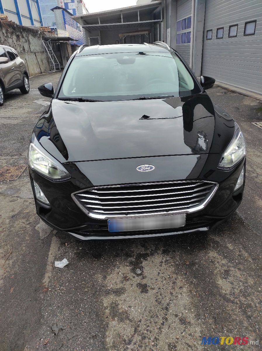 2020' Ford Focus photo #2