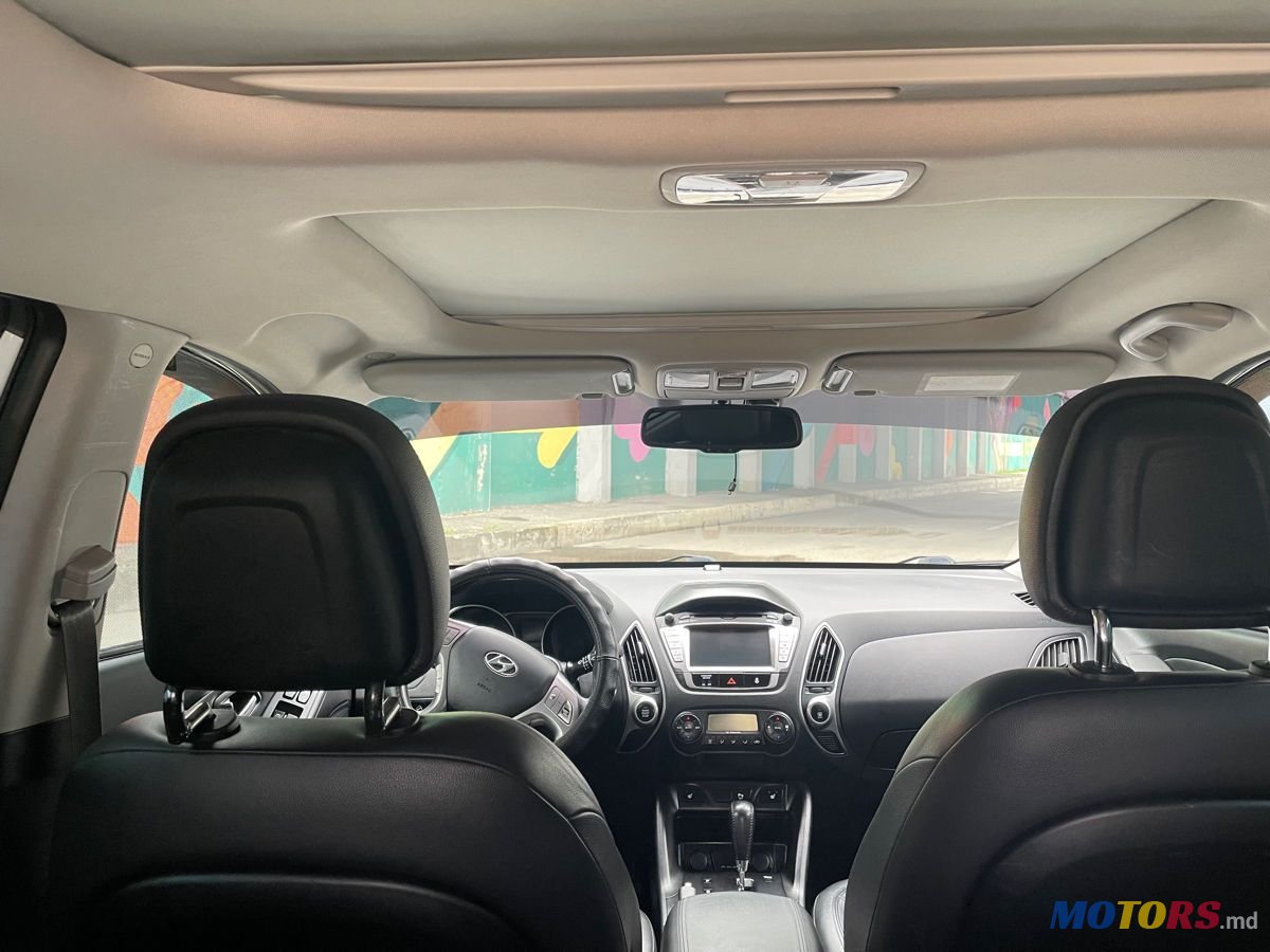 2011' Hyundai ix35 photo #5