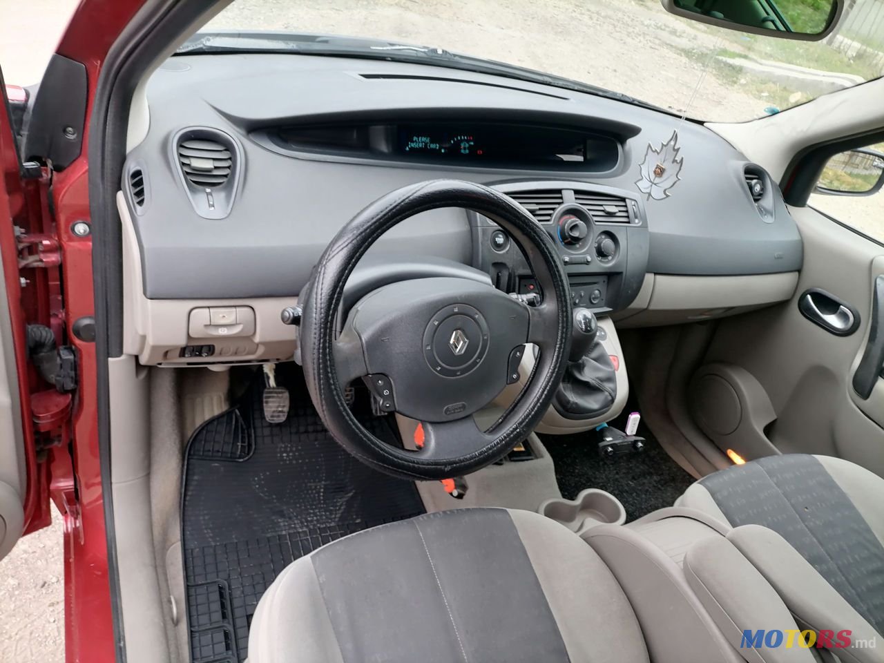 2005' Renault Scenic photo #2