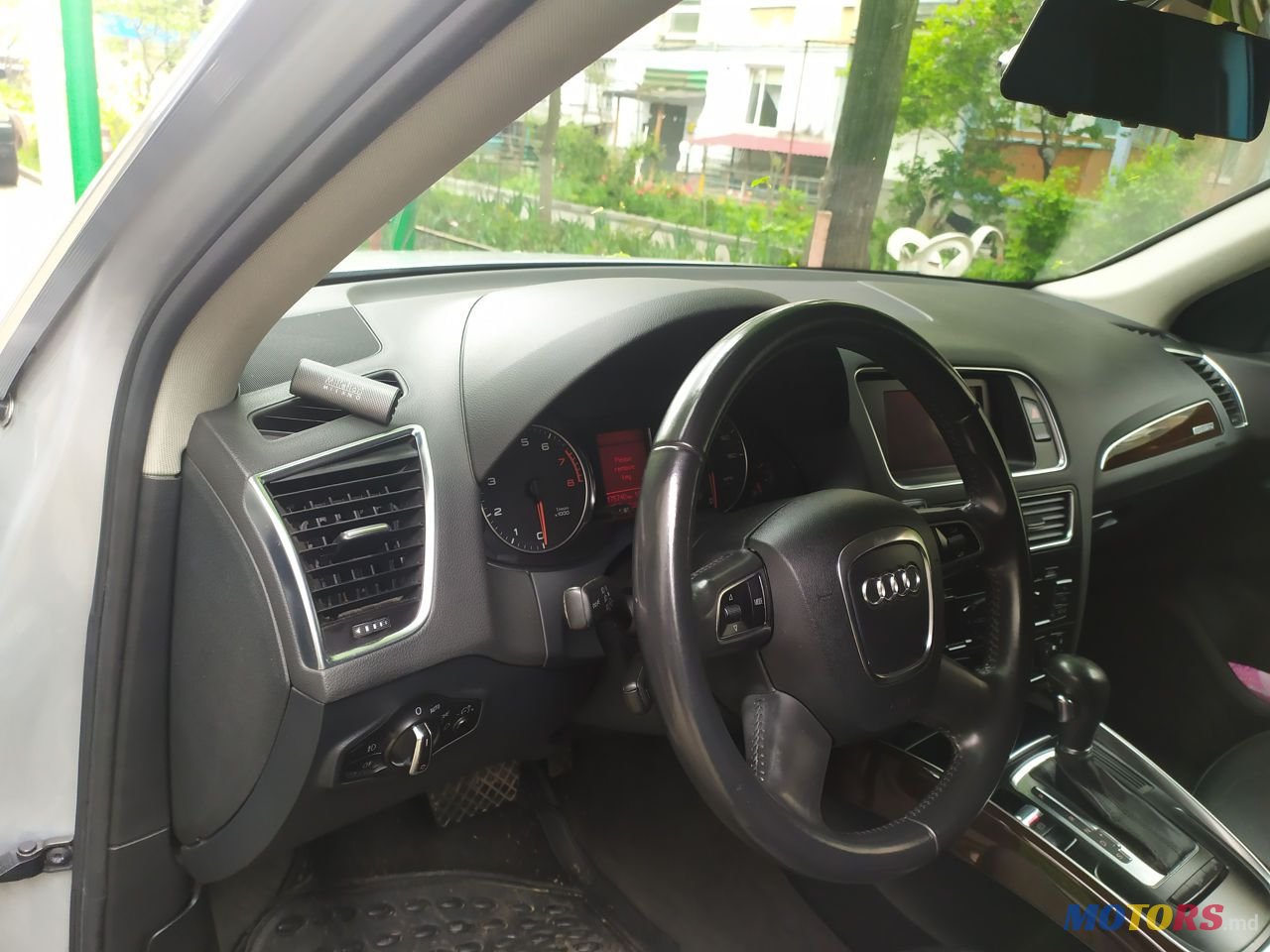 2011' Audi Q5 photo #3