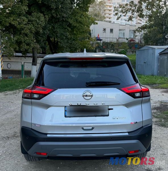 2020' Nissan Rogue photo #2