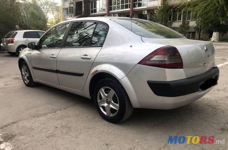 2008' Renault Megane photo #1