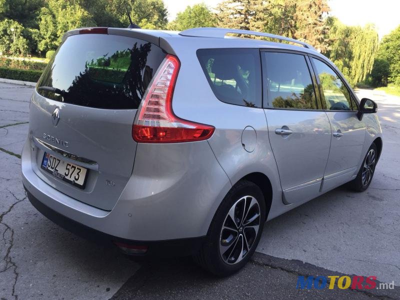 2014' Renault Scenic photo #4