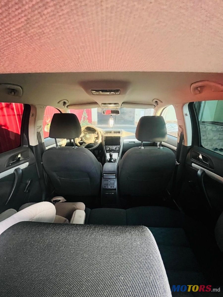 2009' Skoda Octavia photo #5