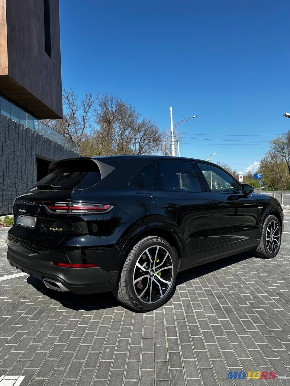 2019' Porsche Cayenne photo #4
