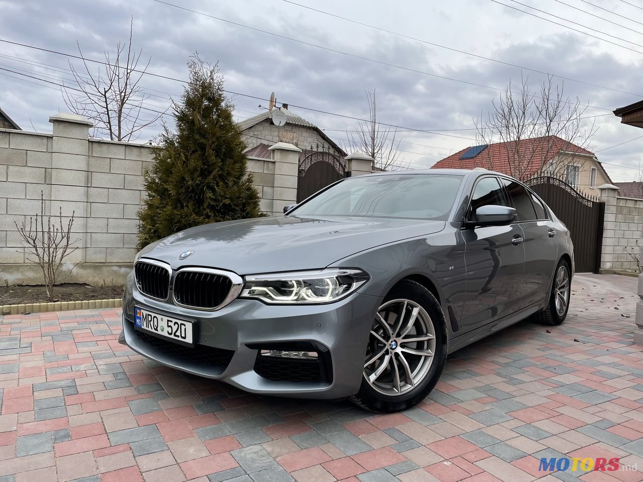 2017' BMW 5 Series photo #1