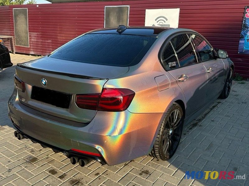 2017' BMW 3 Series photo #4