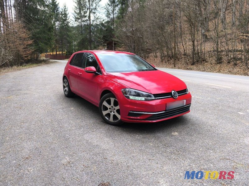 2019' Volkswagen Golf photo #1