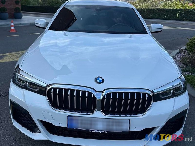 2021' BMW 5 Series photo #3