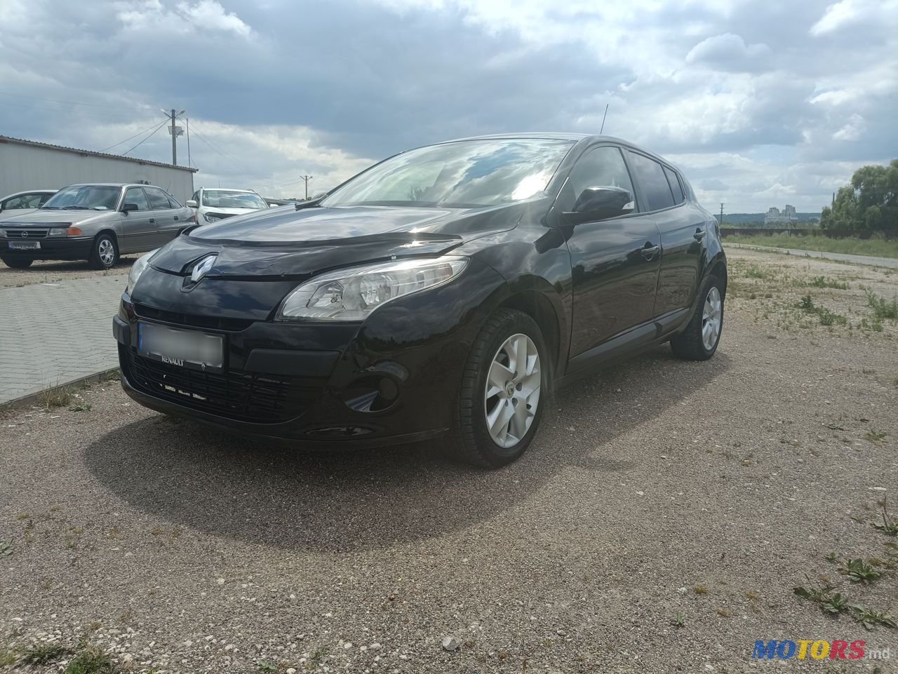 2010' Renault Megane photo #2