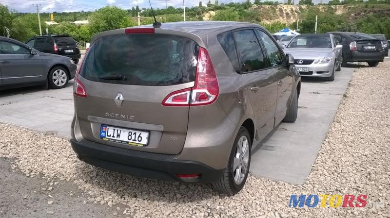 2011' Renault Scenic photo #4