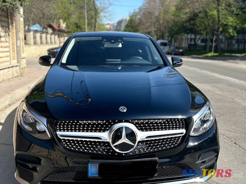 2017' Mercedes-Benz Glc Coupe photo #1