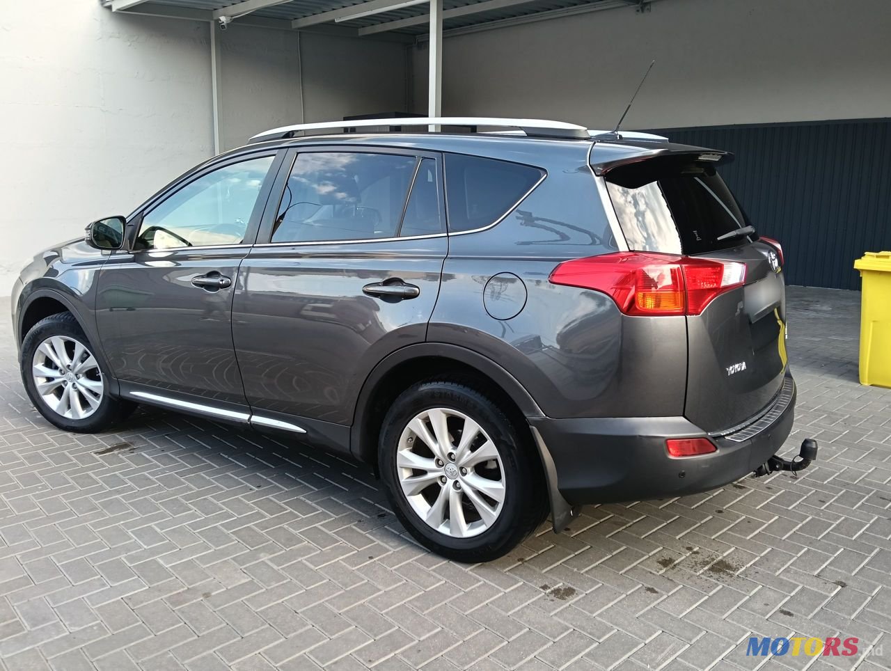 2014' Toyota RAV4 photo #4