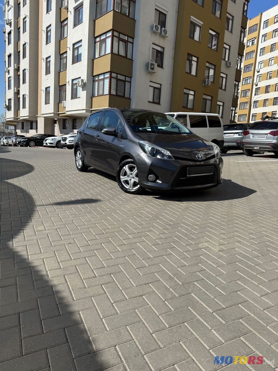 2014' Toyota Yaris photo #1