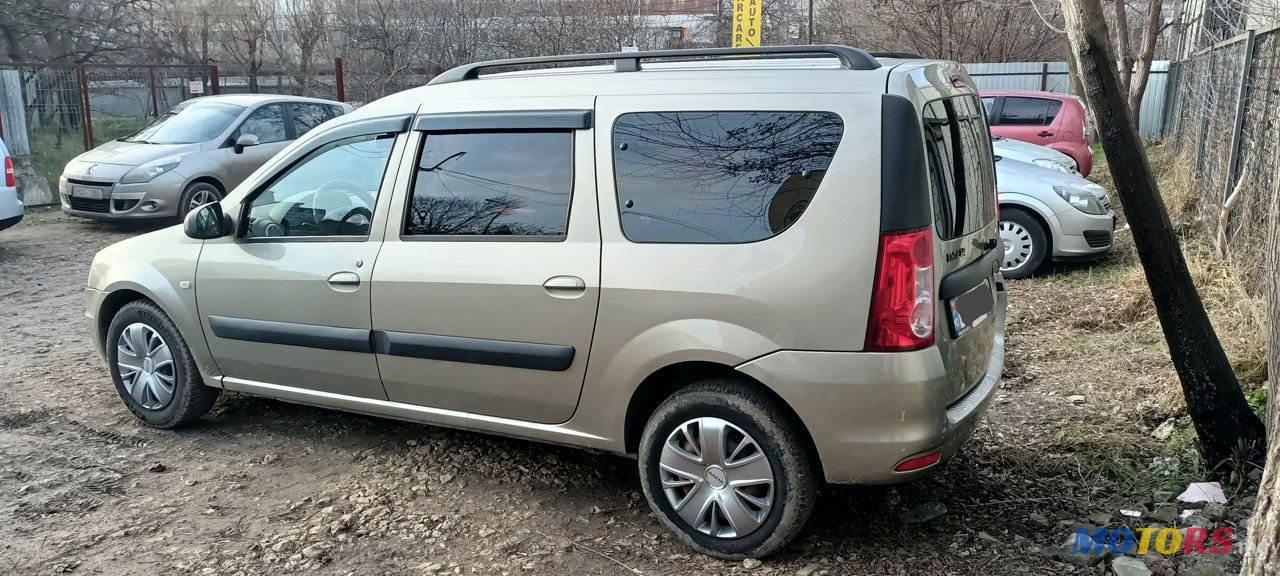 2009' Dacia Logan Mcv photo #5