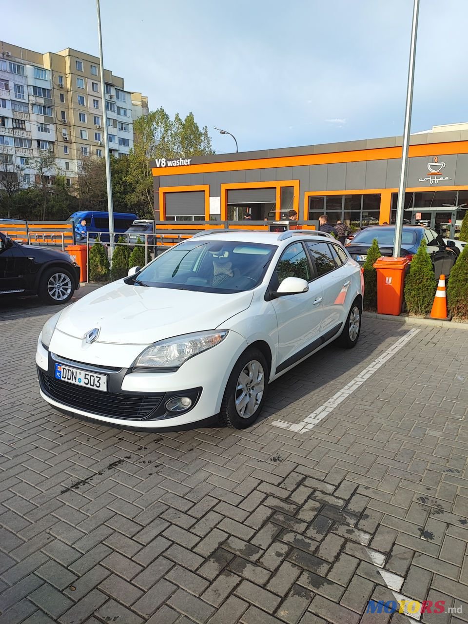2012' Renault Megane photo #2