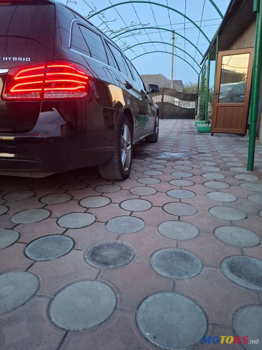 2013' Mercedes-Benz E-Class photo #4