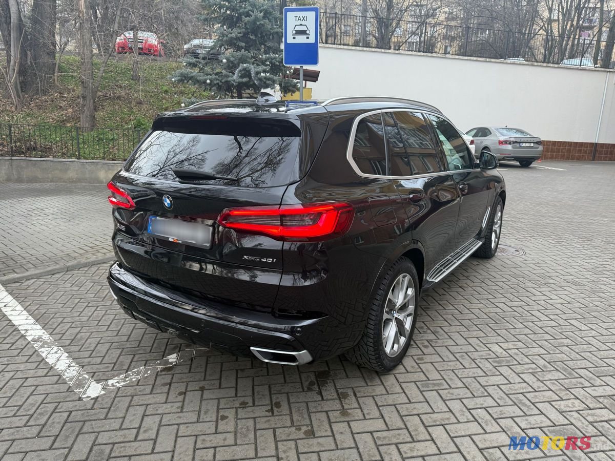 2019' BMW X5 photo #5