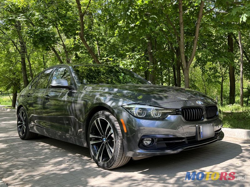 2017' BMW 3 Series photo #6