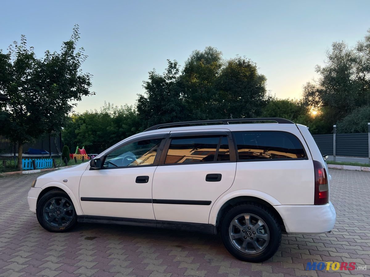2005' Opel Astra photo #5