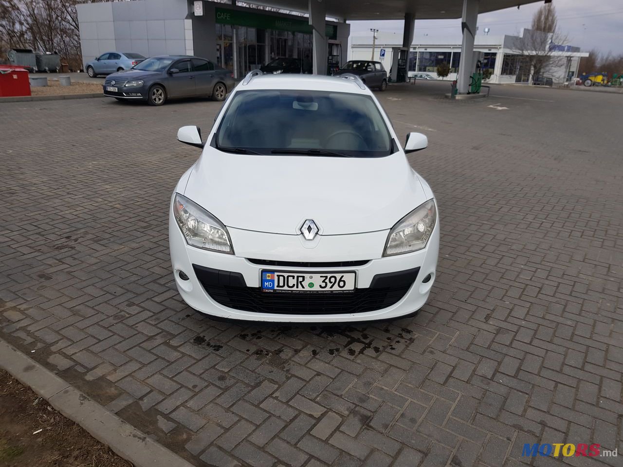 2010' Renault Megane photo #1