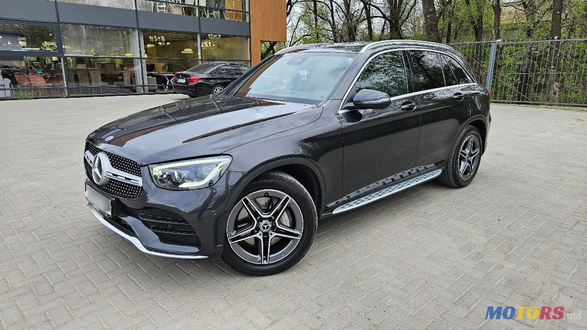 2019' Mercedes-Benz GLC photo #1