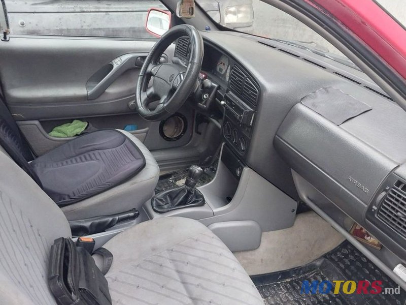 1996' Volkswagen Passat photo #6