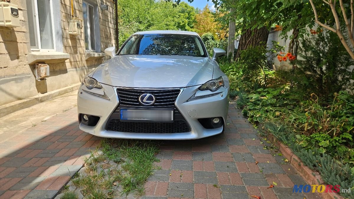 2015' Lexus Is Series photo #1