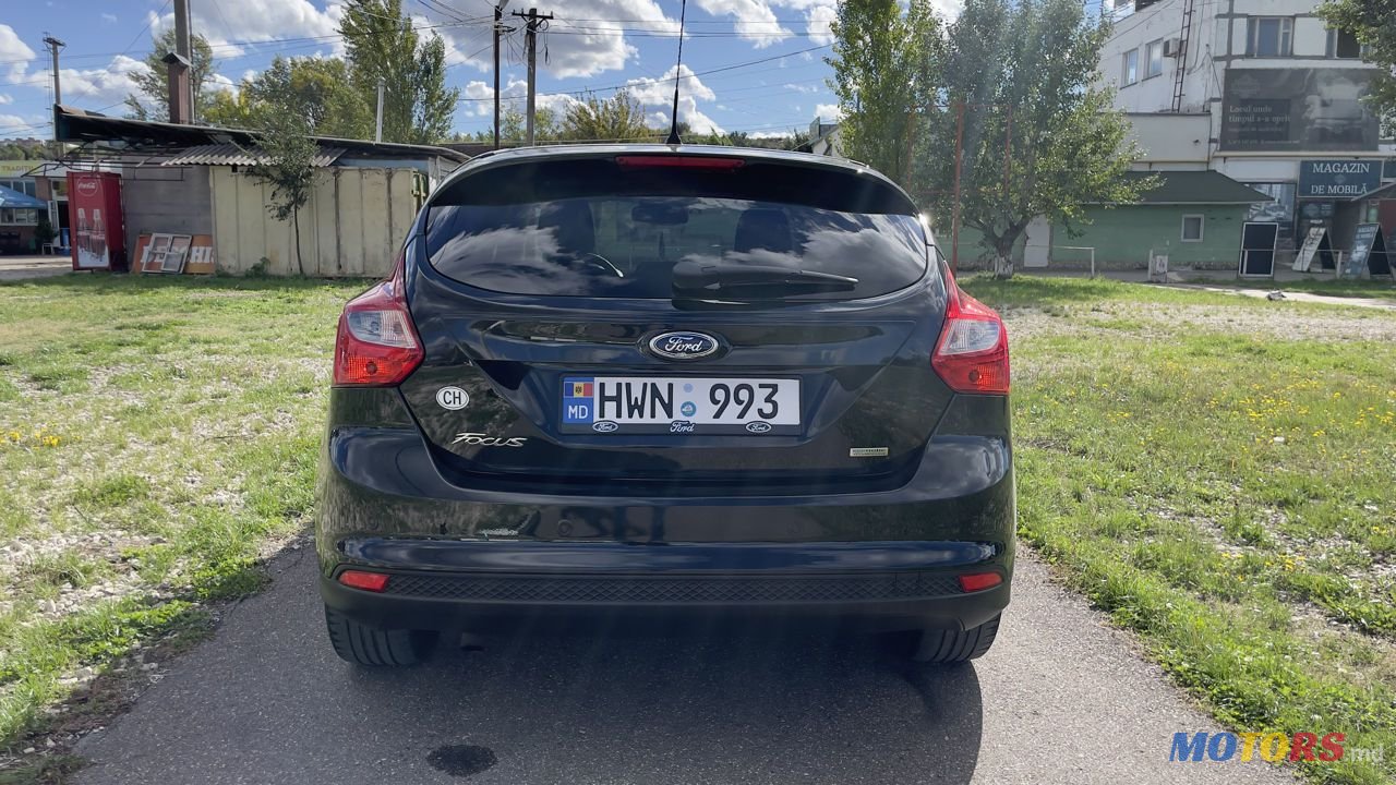 2013' Ford Focus photo #5