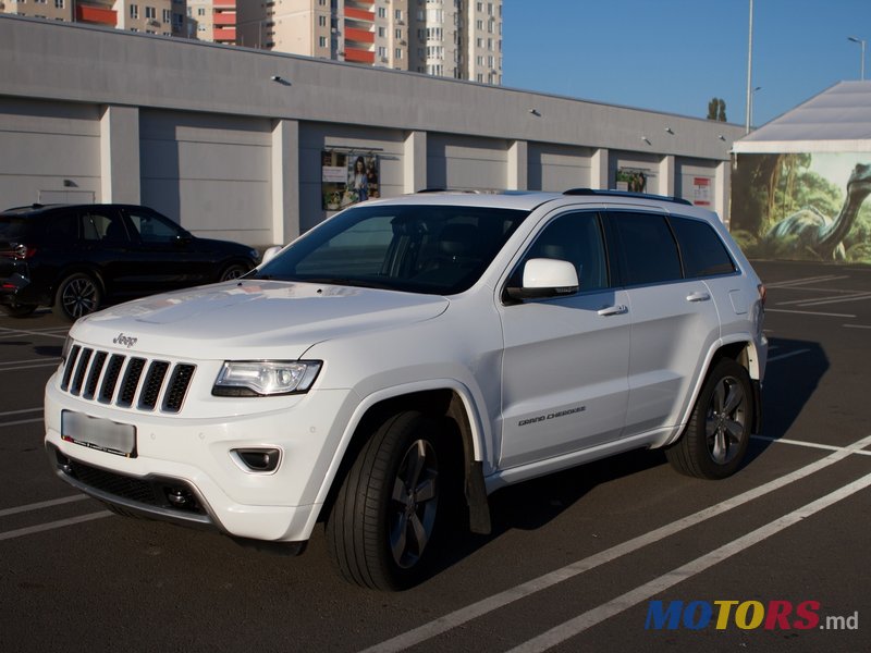 2015' Jeep Grand Cherokee photo #2