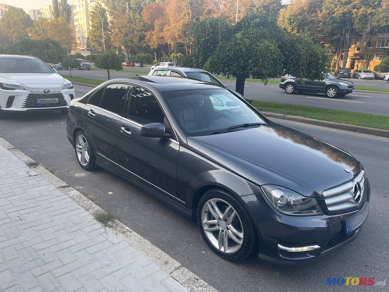 2014' Mercedes-Benz C-Class photo #3