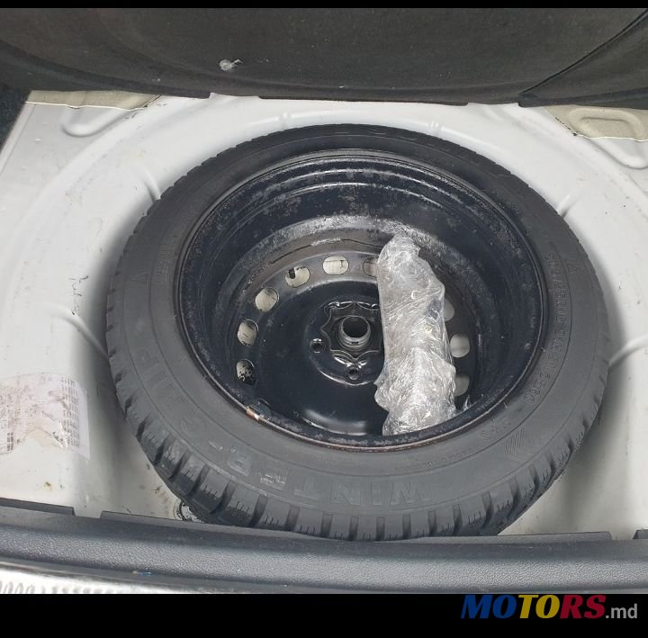 2011' Skoda Superb photo #6