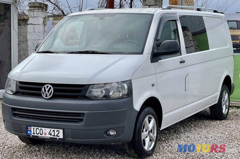 2011' Volkswagen Transporter photo #1