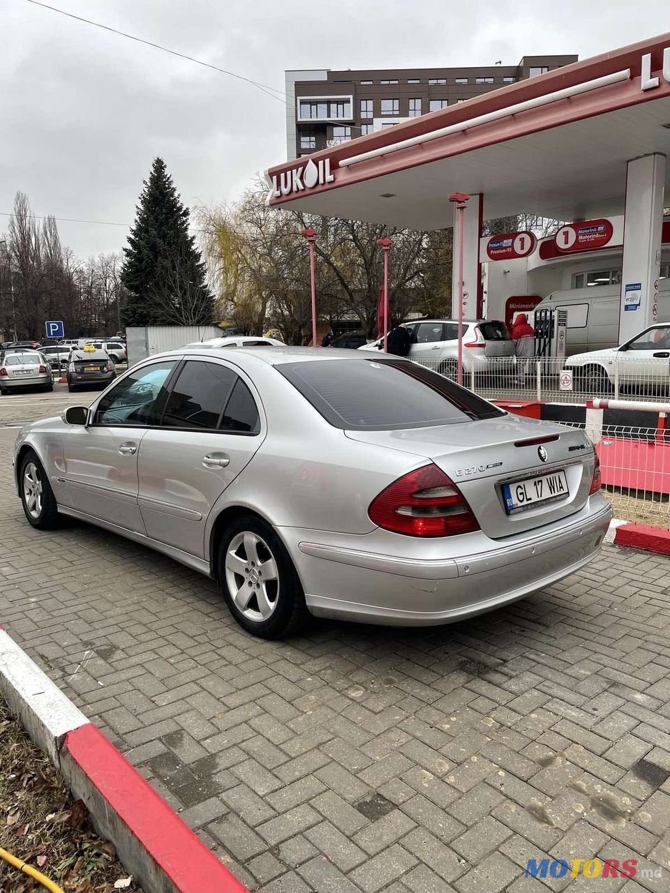 2004' Mercedes-Benz E Класс photo #5