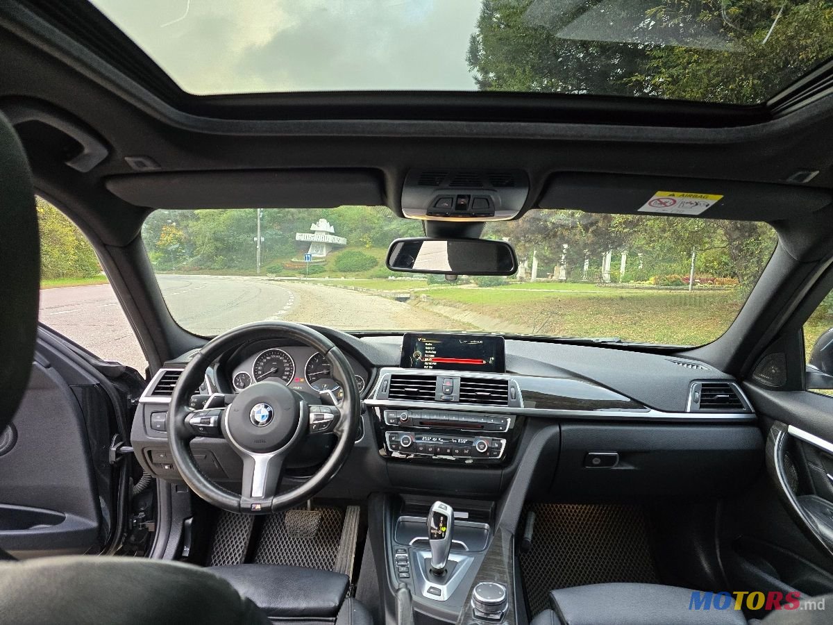 2015' BMW 3 Series photo #3
